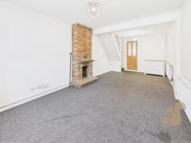 2 bedroom terraced house for rent in Bures Road, Great Cornard.