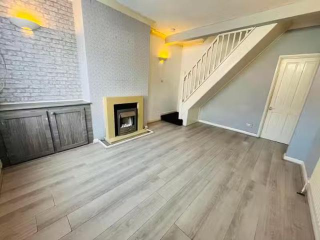 2 bedroom terraced house for rent in George Eliot Street, Nune.