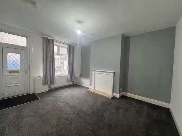 2 bedroom terraced house for rent in Granville Street, Burnley.