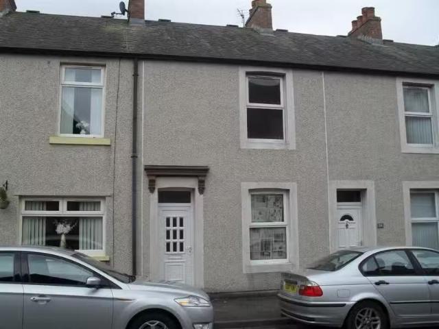 2 bedroom terraced house for rent in Grasslot Street, Maryport.