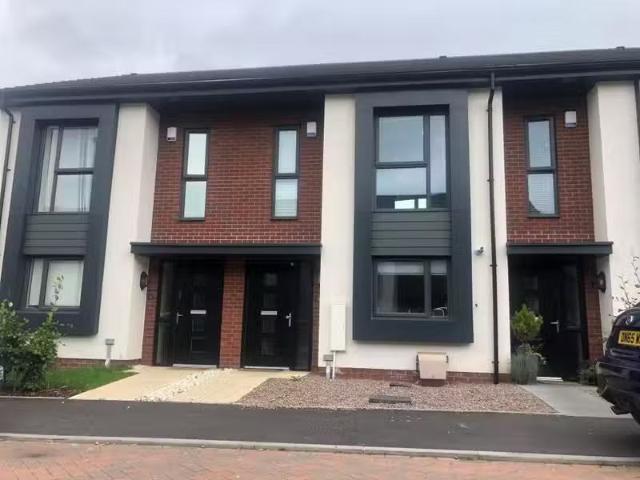 2 bedroom terraced house for rent in Greenfinch Close, Coventr.