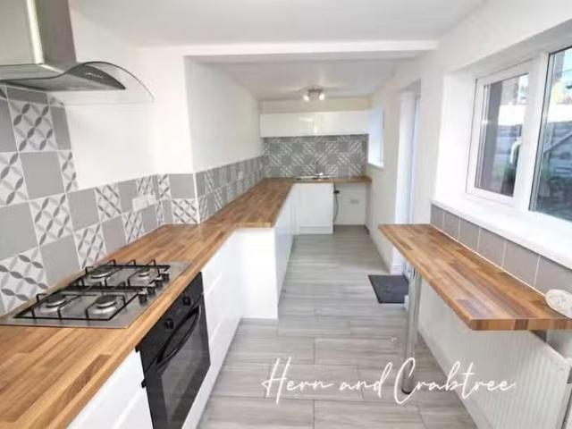 2 bedroom terraced house for rent in Daisy Street, Canton, Car.