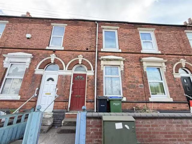 2 bedroom terraced house for rent in Dartmouth Street, West Br.