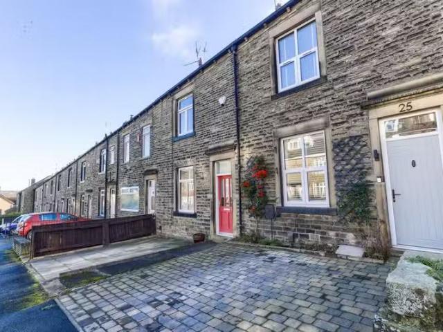 2 bedroom terraced house for rent in Fourlands Road, IDLE, BD1.