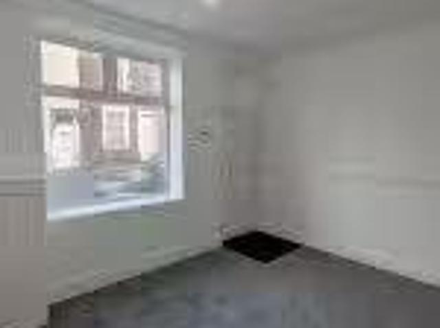 2 bedroom terraced house for rent in Florence Street, Burnley.
