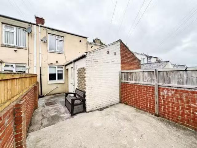 2 bedroom terraced house for rent in Front Street, Tudhoe Coll.