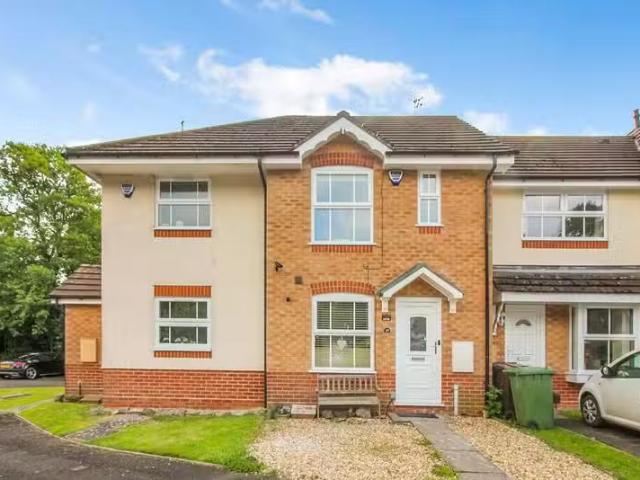 2 bedroom terraced house for rent in Kingsland Drive, Dorridge.