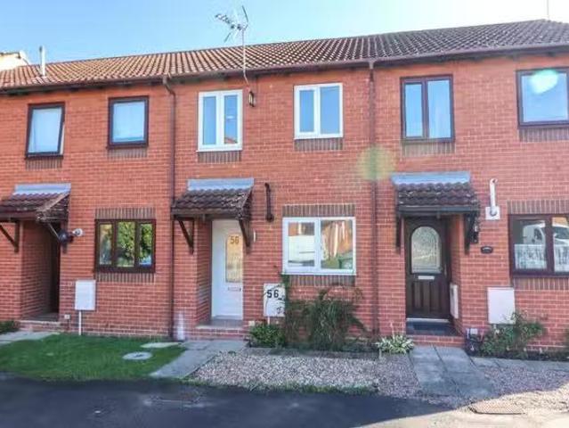 2 bedroom terraced house for rent in Holdenby Close, Retford.