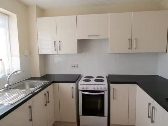 2 bedroom terraced house for rent in Holdenby Close, Retford.