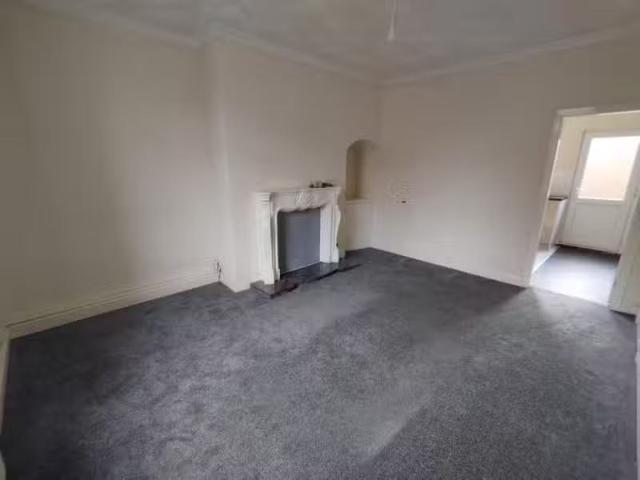 2 bedroom terraced house for rent in Hawthorne Terrace, Ferryh.