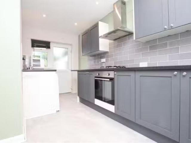 2 bedroom terraced house for rent in Hazel Terrace, Westfield.