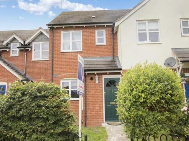 2 Bedroom Terraced House For Rent In Hampton