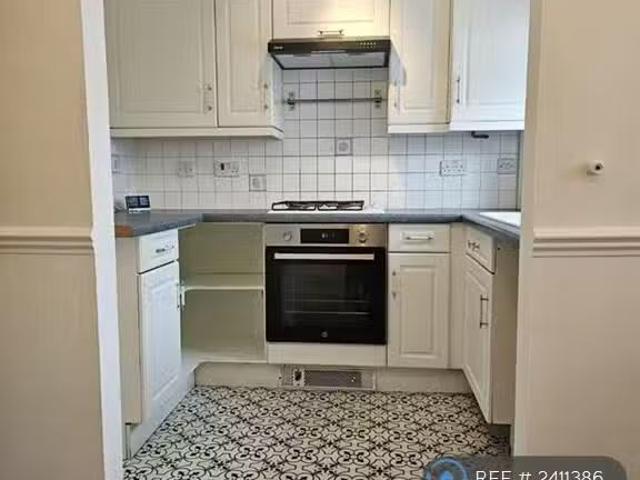 2 bedroom terraced house for rent in Heathcote Gardens, Harlow.