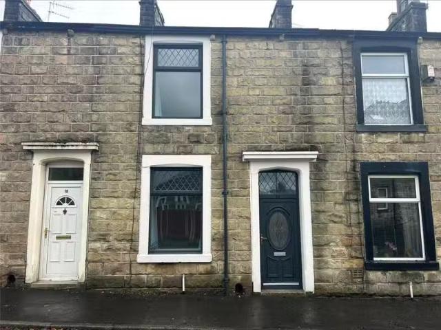 2 bedroom terraced house for rent in Henthorn Road, Clitheroe.