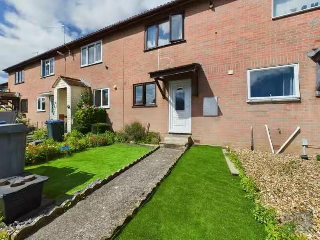 2 bedroom terraced house for rent in Innox Mill Close, Trowbri.