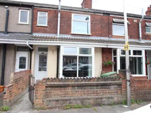 2 bedroom terraced house for rent in Lancaster Avenue, Grimsby.