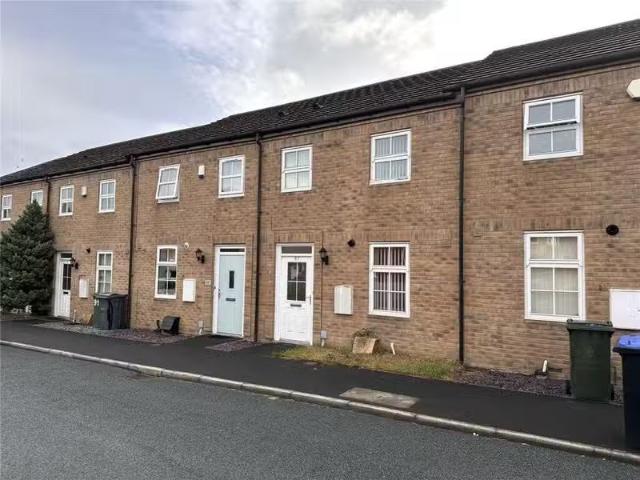 2 bedroom terraced house for rent in Littlelands, Bingley, Bra.