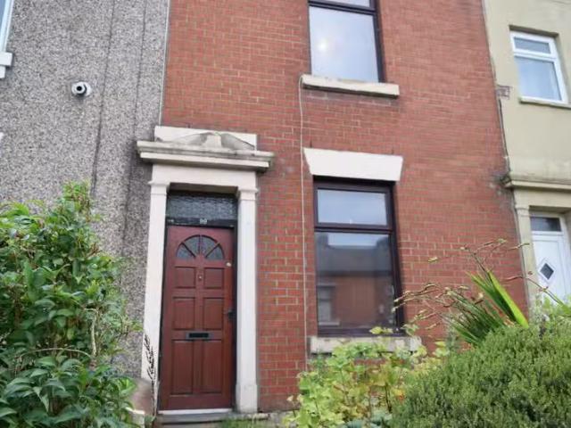 2 bedroom terraced house for rent in Livesey Branch Road, BB2