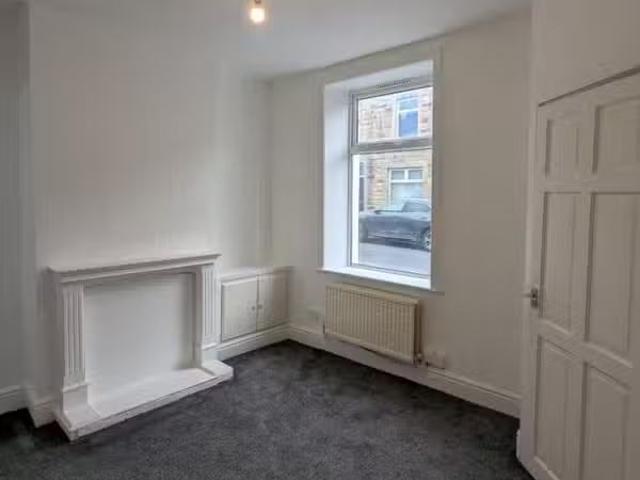 2 bedroom terraced house for rent in Lindsay Street, Burnley.