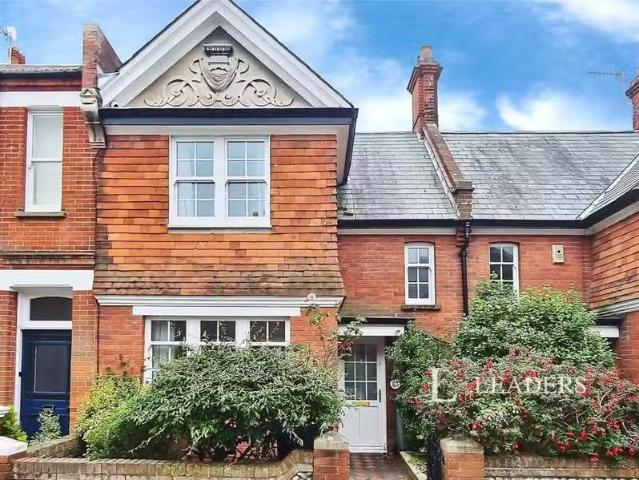 2 bedroom terraced house for rent in Matlock Road, Eastbourne.