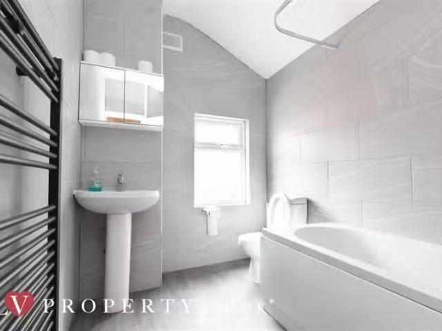 2 bedroom terraced house for rent in Markby Road, Birmingham.
