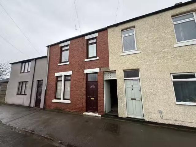 2 bedroom terraced house for rent in Marshall Terrace, Gilesga.