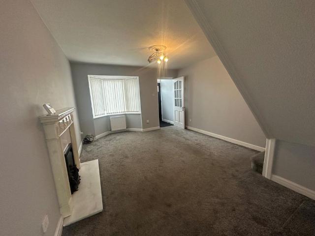 2 Bedroom Terraced House For Rent in Marston Close, Failsworth, Manchester