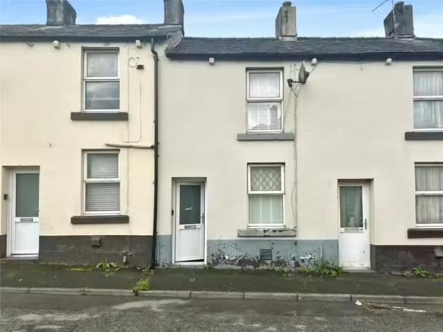 2 bedroom terraced house for rent in Mill Street, Frizington.