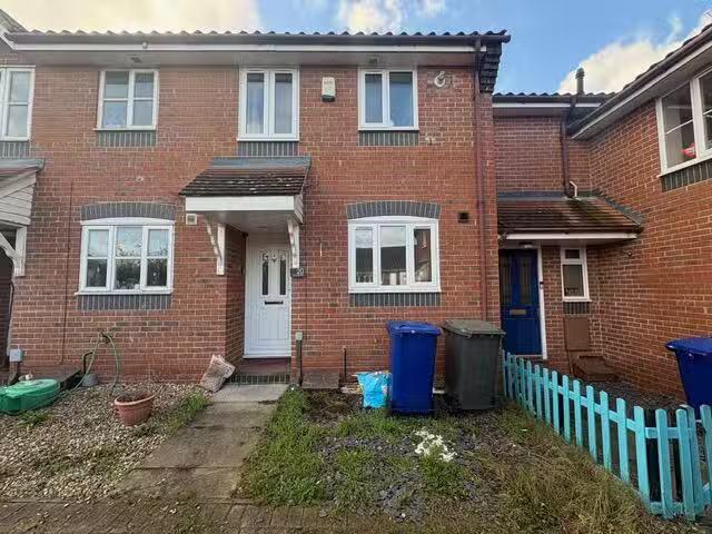 2 bedroom terraced house for rent in Munnings Close, Haverhill.