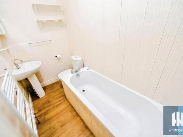 2 bedroom terraced house for rent in Norwood Road, Birkby, Huddersfield, HD2