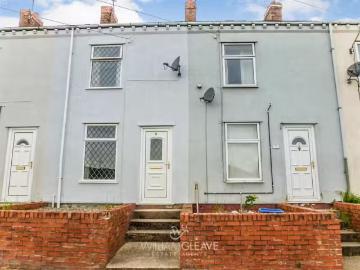 2 bedroom terraced house for rent in Neston View, Bryntirion R.