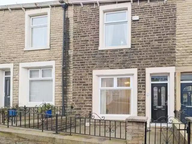 2 bedroom terraced house for rent in Nutter Road, Accrington.