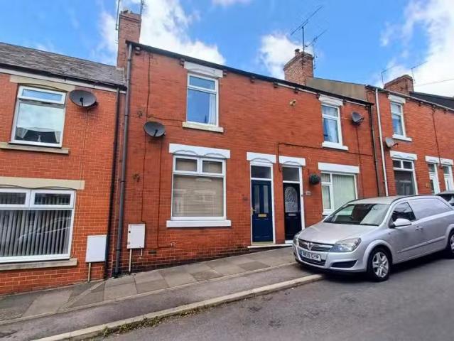 2 bedroom terraced house for rent in Sandringham Road, Crook.