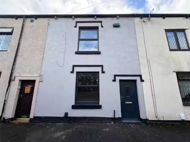 2 bedroom terraced house for rent in Seddon Street, Westhought.