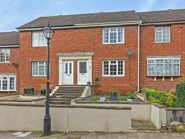 2 Bedroom Terraced House For Rent In Sittingbourne, Kent