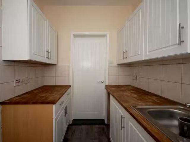 2 bedroom terraced house for rent in Staveley Street, Doncaste.