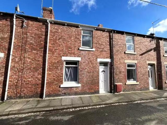 2 bedroom terraced house for rent in Poplar Street, Chester Le.
