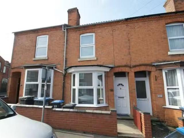 2 bedroom terraced house for rent in Rokeby Street, Rugby, War.