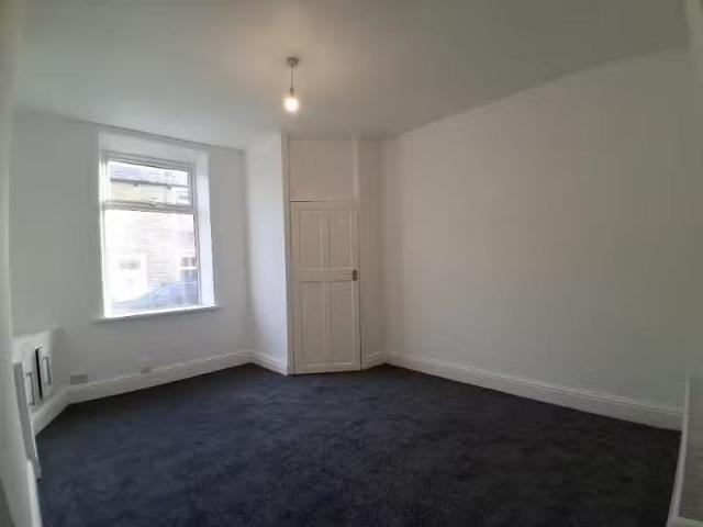 2 bedroom terraced house for rent in Reed Street, Burnley, BB11