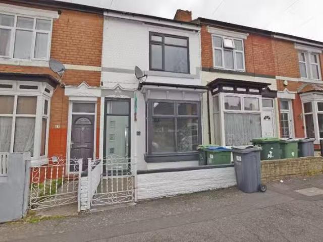 2 bedroom terraced house for rent in Reginald Road, Smethwick.