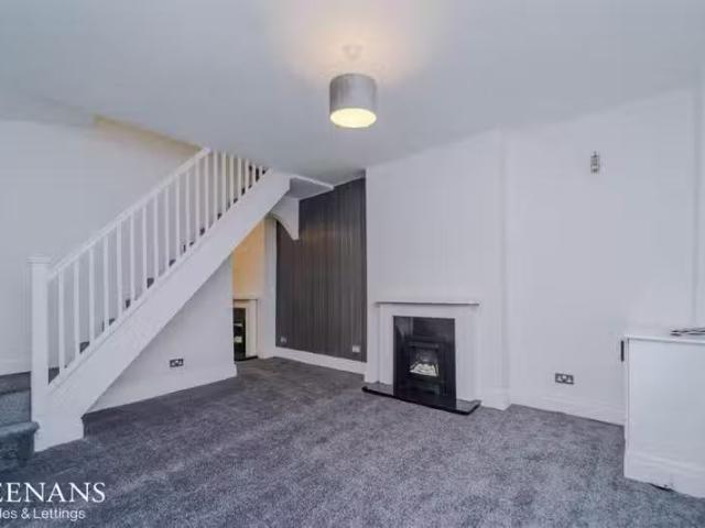 2 bedroom terraced house for rent in Wordsworth Street, Burnle.