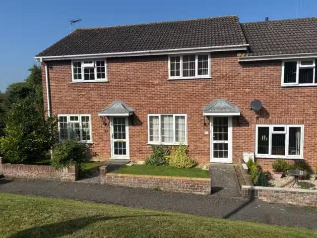 2 bedroom terraced house for rent in Wells Road, Glastonbury.