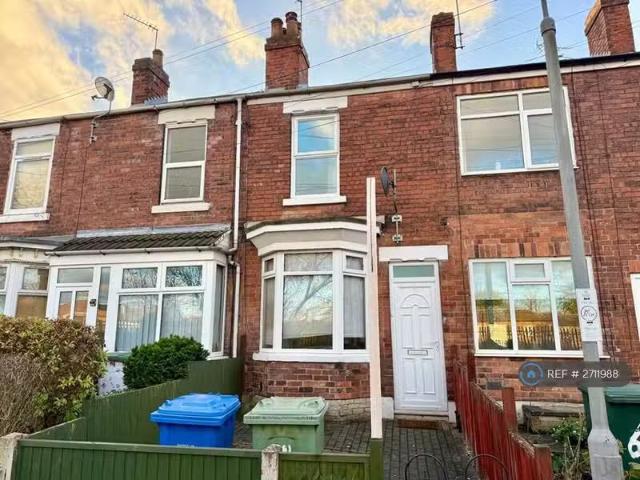 2 bedroom terraced house for rent in West Carr Road, Retford.