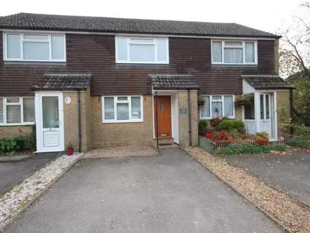 2 bedroom terraced house for rent in Willow Drive, Ringwood, B.