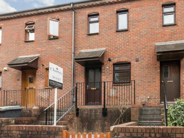 2 Bedroom Terraced House For Rent In Winchester, Hampshire