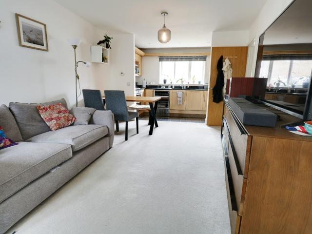 2 Bedroom Terraced House For Rent In The Heart Of Shortlands