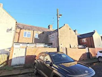 2 bedroom terraced house for rent in Victoria Terrace, Pelton.