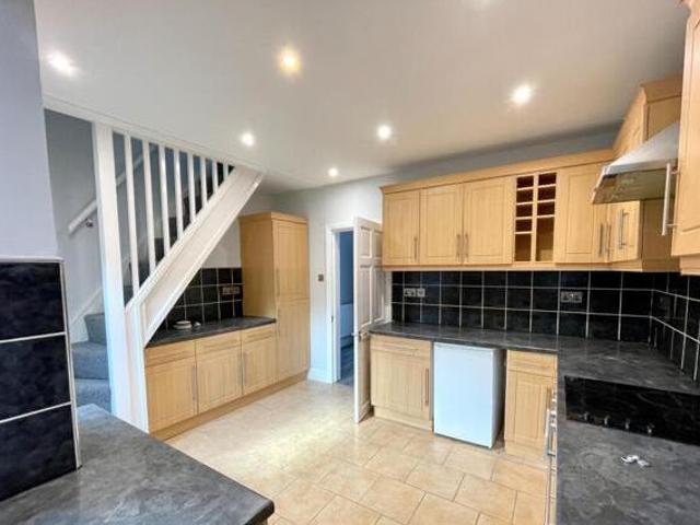 2 Bedroom Terraced House For Rent In York
