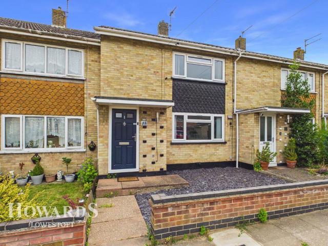 2 bedroom terraced house for sale