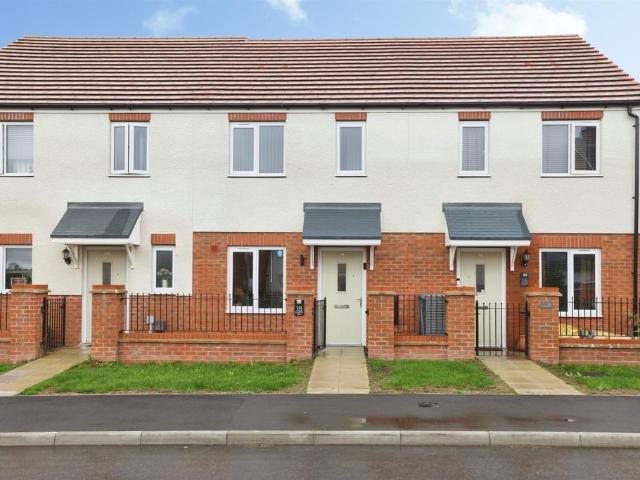 2 bedroom terraced house for sale